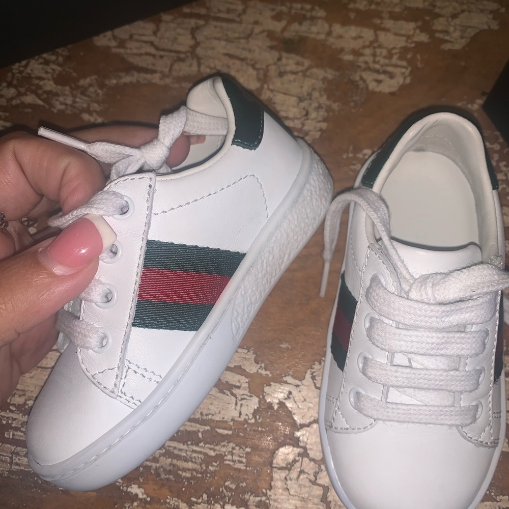 Gucci baby shoes